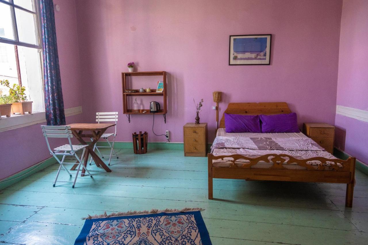 Lotus Garden Hostel İzmir Extérieur photo